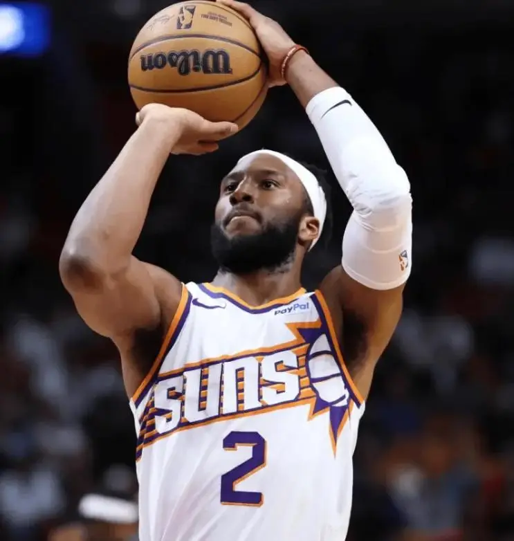 Kaiyun体育App下载-清晨体能课后；巴塞罗那队长鼓劲备战NBA季后赛；媒体盛赞；高层口径保持一致(nba季后赛什么时候开始)