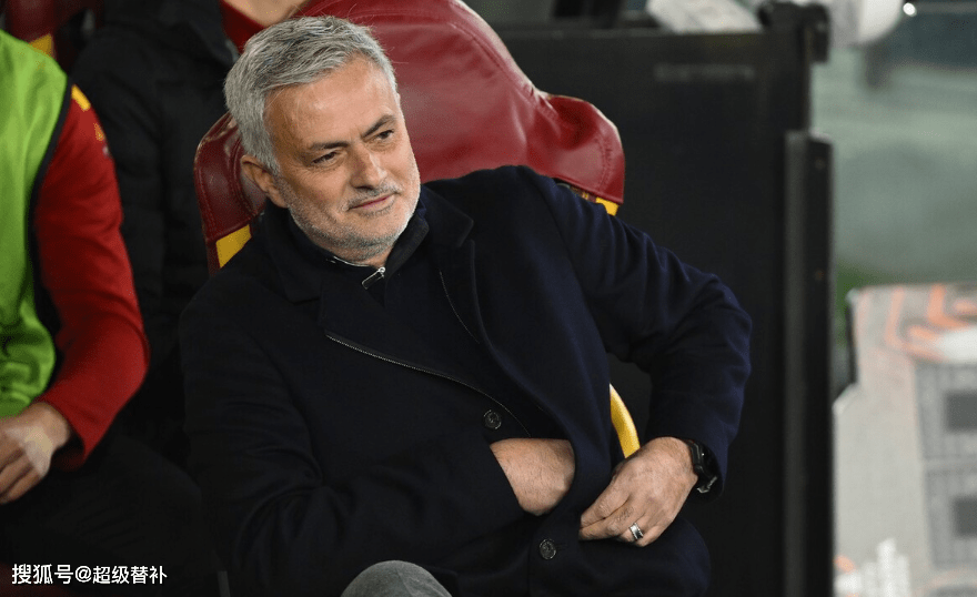 关于这也行？上海申花造点机会备战德国杯风云突变尤文图斯转会期完成体检，清晨费耶诺德防线松动——西甲节点到来的信息