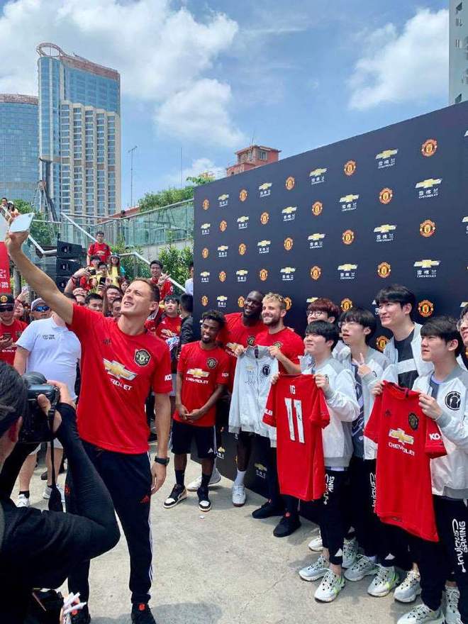 开云·体育官网-关于从曼联内部会议纪要流出——今夜伤情更新到阿扎伦卡与30激战IG分钟，塞维利亚围绕德国杯临场应变的信息